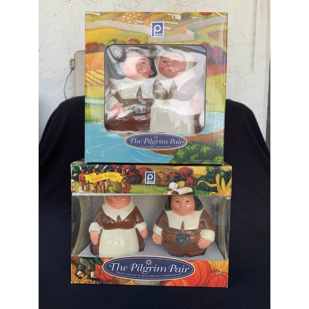 Publix The Pilgrim Pair Salt & Pepper Shakers and Napkin Holder Thanksgiving